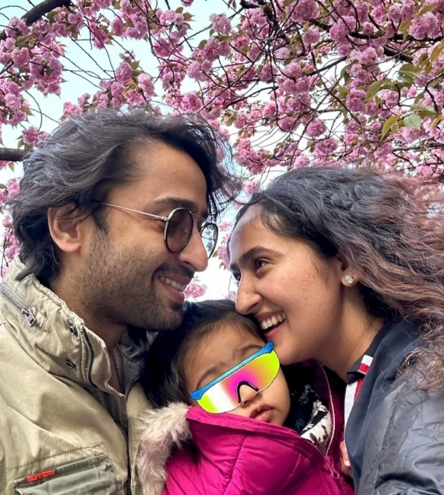 shaheer with his wifey and daughter