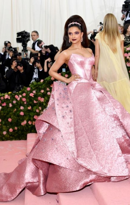 deepika at 2019 met gala