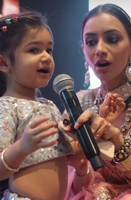 smriti and her daughter