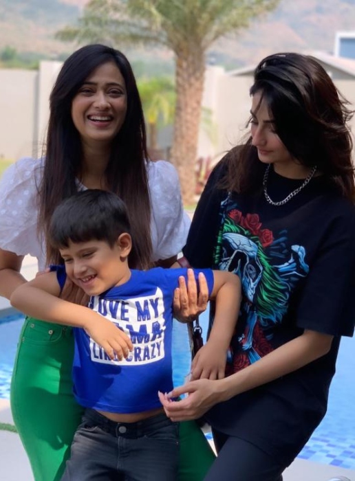 palak tiwari calls her brother evil