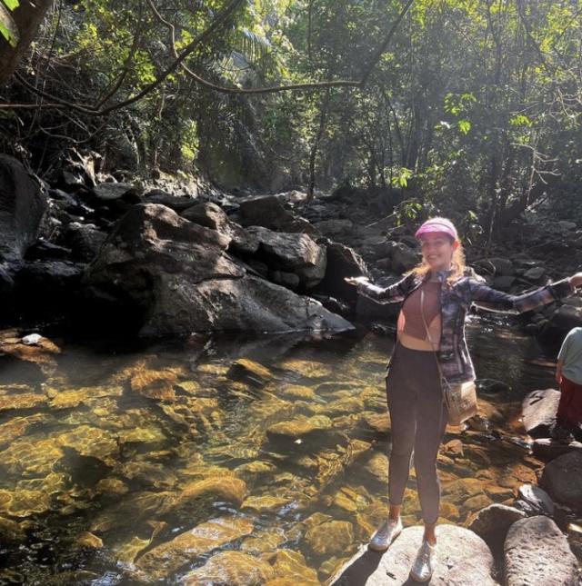 Mira rajput took her kids to trek