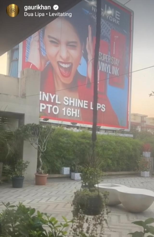 Deepika Padukone reacts to 'proud' friend spotting her billboard