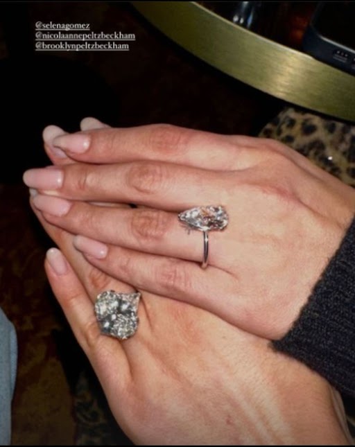 Selena & Justin Engaged?! Ring Details - YouTube