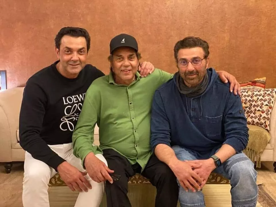 Dharmendra, Sunny Deol, Bobby Deol