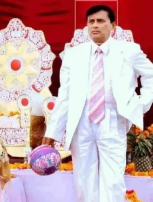 Hathras Stampede Case Spiritual Leader Narayan Sakaar Hari Bhole Baba Left Job IB Godman