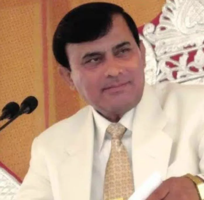 Hathras Stampede Case Spiritual Leader Narayan Sakaar Hari Bhole Baba Left Job IB Godman