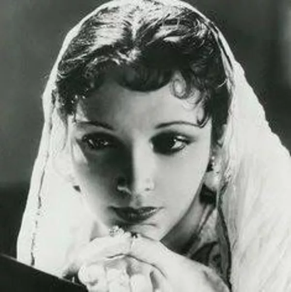 Devika Rani Rabindranath Tagore Niece First Lady of Indian Cinema Greta Garbo