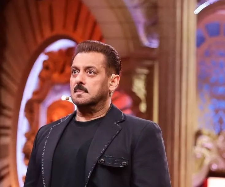 Salman Khan, Tanya Mittal, Zeishan Quadri, Bigg Boss 19