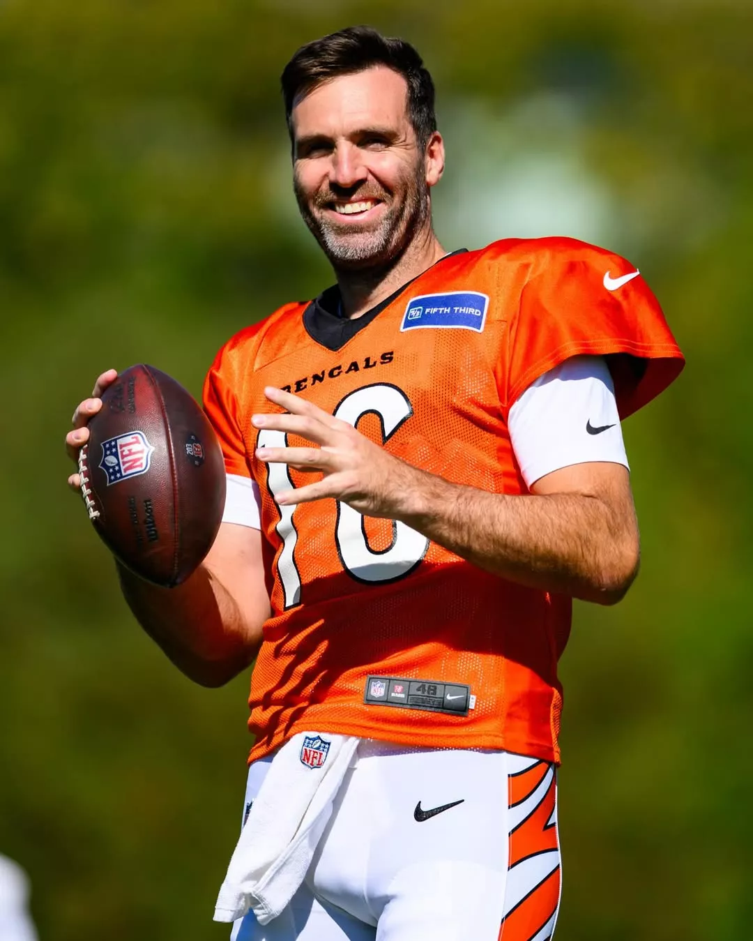 Joe Flacco praises his wife, Dana Grady's playbook help, quizzes boost QB's prep, love story shines even after more than a decade together