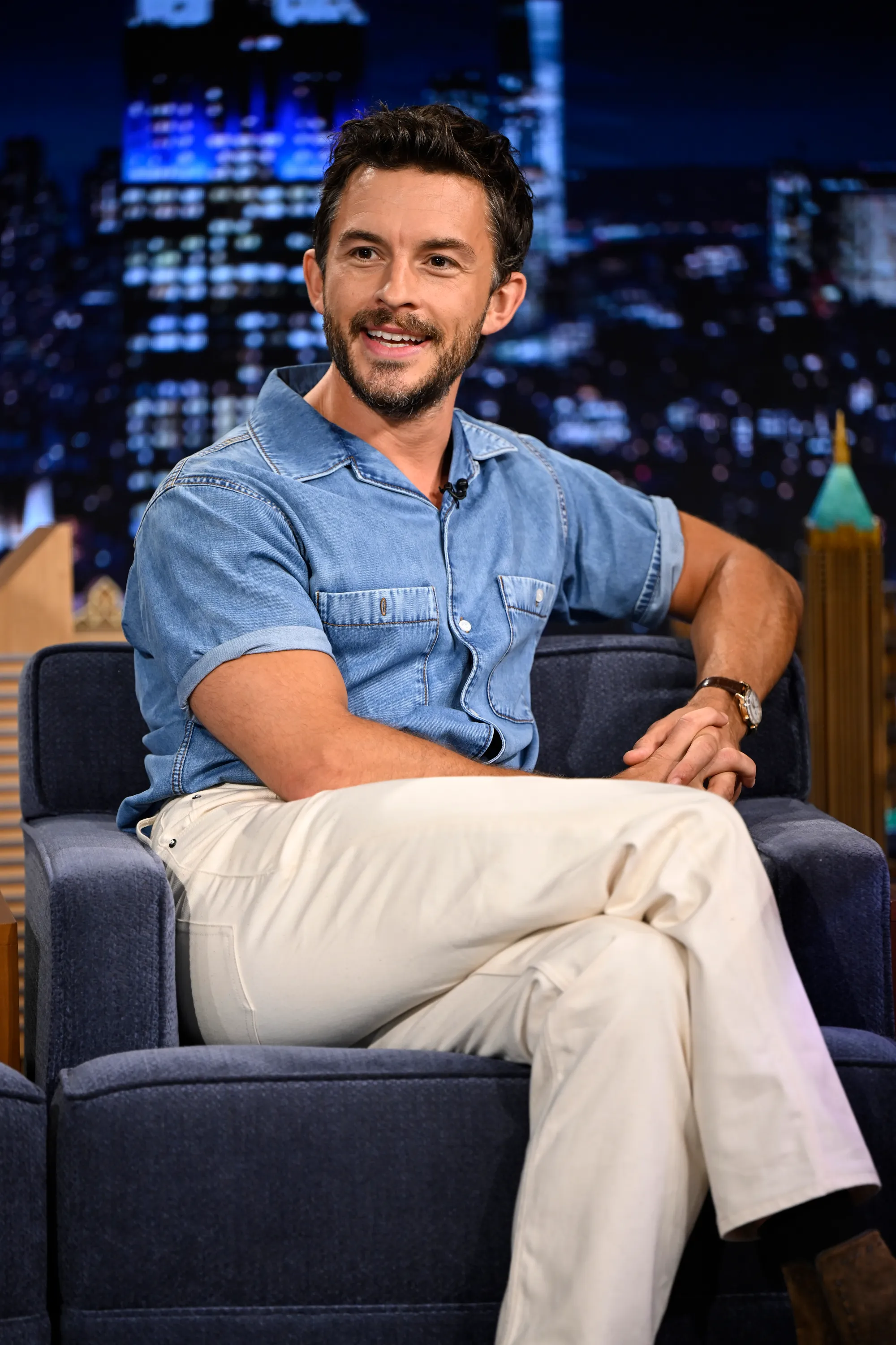 Jonathan-Bailey-PEOPLEs-Sexiest-Man-Alive