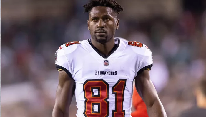 NFL star, Antonio Brown was arrested by U.S. Marshals in Dubai in a case of attempted murder that took place in Miami, Florida