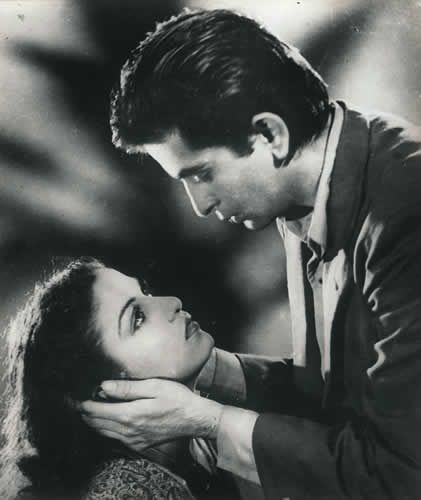 Kamini-Kaushal-Passed-Away