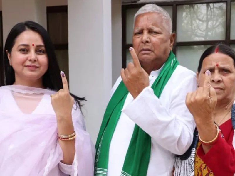 Rohini Acharya, Lalu Prasad Yadav