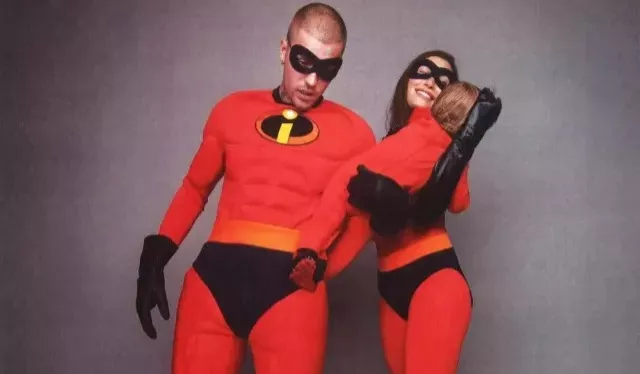Justin Bieber and Hailey Bieber shared Halloween pictures  Amid the new videos, fans are recalling past glimpses of the couple together, when they celebrated Halloween 2025 with a coordinated animated superhero film, The Incredibles. This year's Halloween turned special for Justin and Hailey as their one-year-old baby boy, Jack, joined the celebration. What made the celebration more special was that the family of three dressed based on the theme of the popular Disney movie, The Incredibles. In the pictures, Justin was dressed as 'Mr Incredibles', a.k.a 'Bob Parr', Hailey was dressed as 'Elastigirl', a.k.a 'Helen Parr' or 'Mrs. Incredible, whereas Jack was dressed as 'Jack Parr.' 6