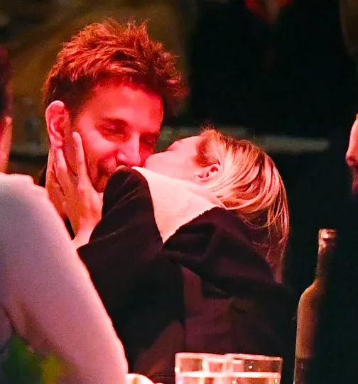 Gigi Hadid Bradley Cooper