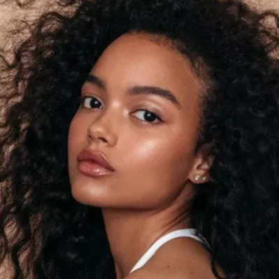 Hunger Games' Lenore Dove Baird, played by Whitney Peak is dating whom?