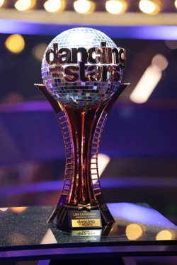 'Dancing With The Stars' Week 11 Finale