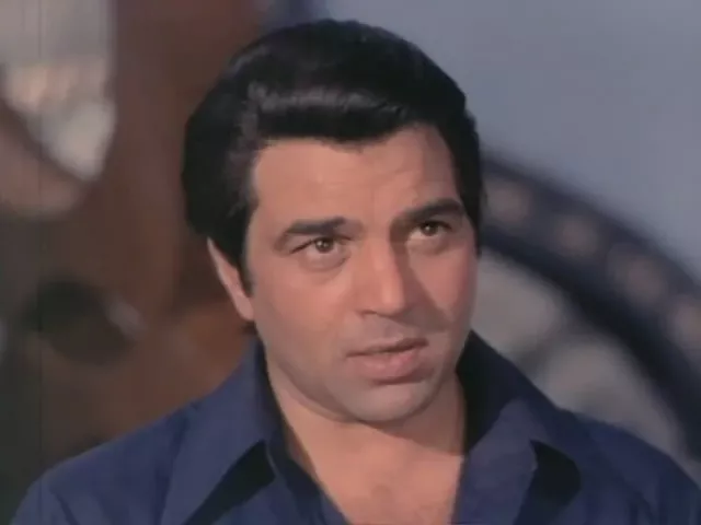 Dharmendra Passed Away