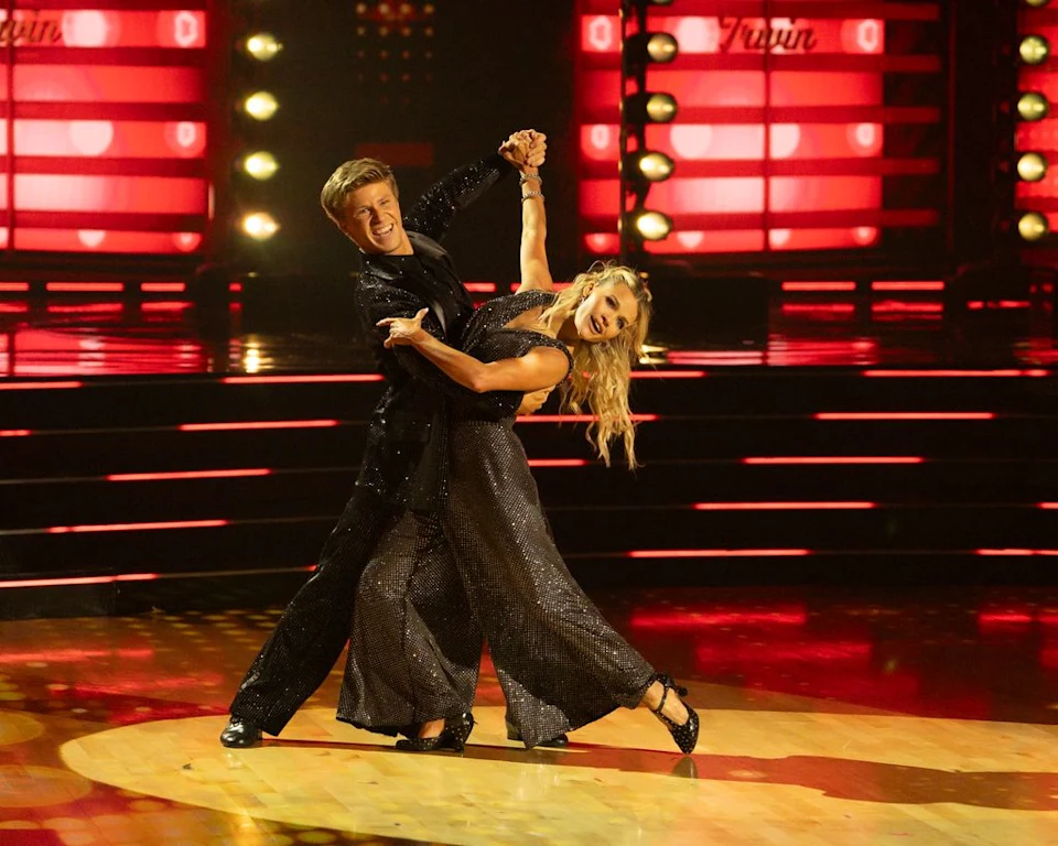 Robert Irwin Wins Dancing With The Stars 34