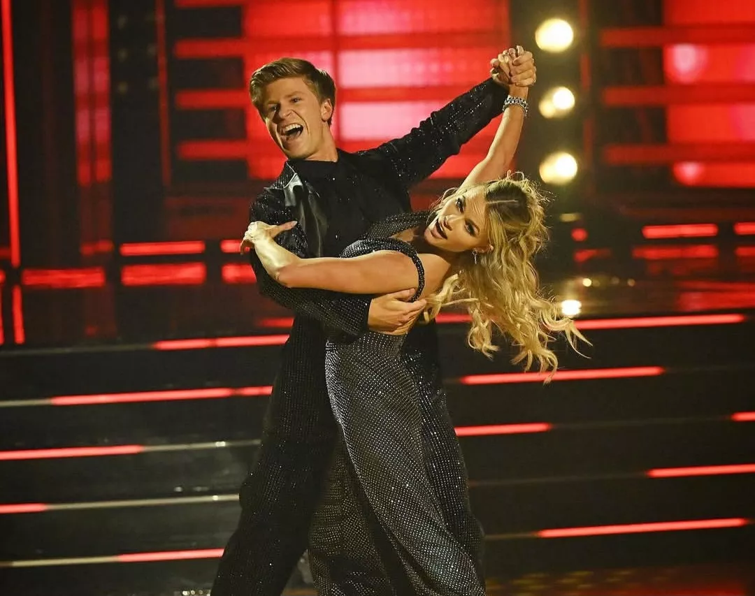 Who Won Dancing With The Stars 2025 Tonight? Here Are Top Scores And Updates From Season 34 2