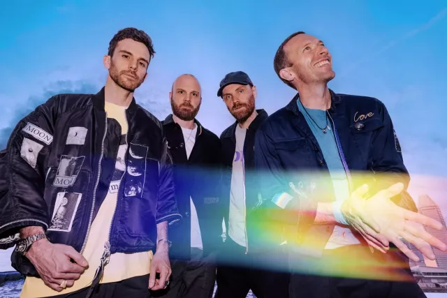 Chris Martin, Coldplay, Jonny Buckland, Guy Berryman, Will Champion, Coldplay Mumbai Concert