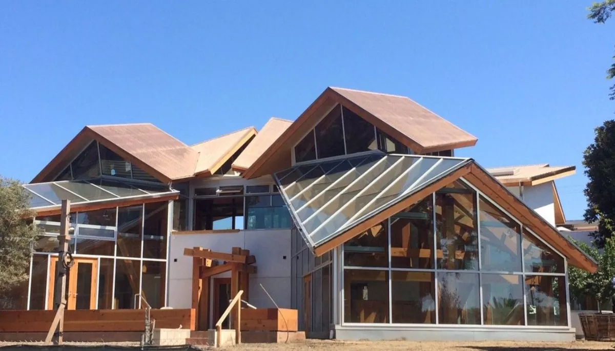 Frank Gehry's journey from not being interested in pursuing architecture to renovating his Santa Monica home and winning the Pritzker Prize