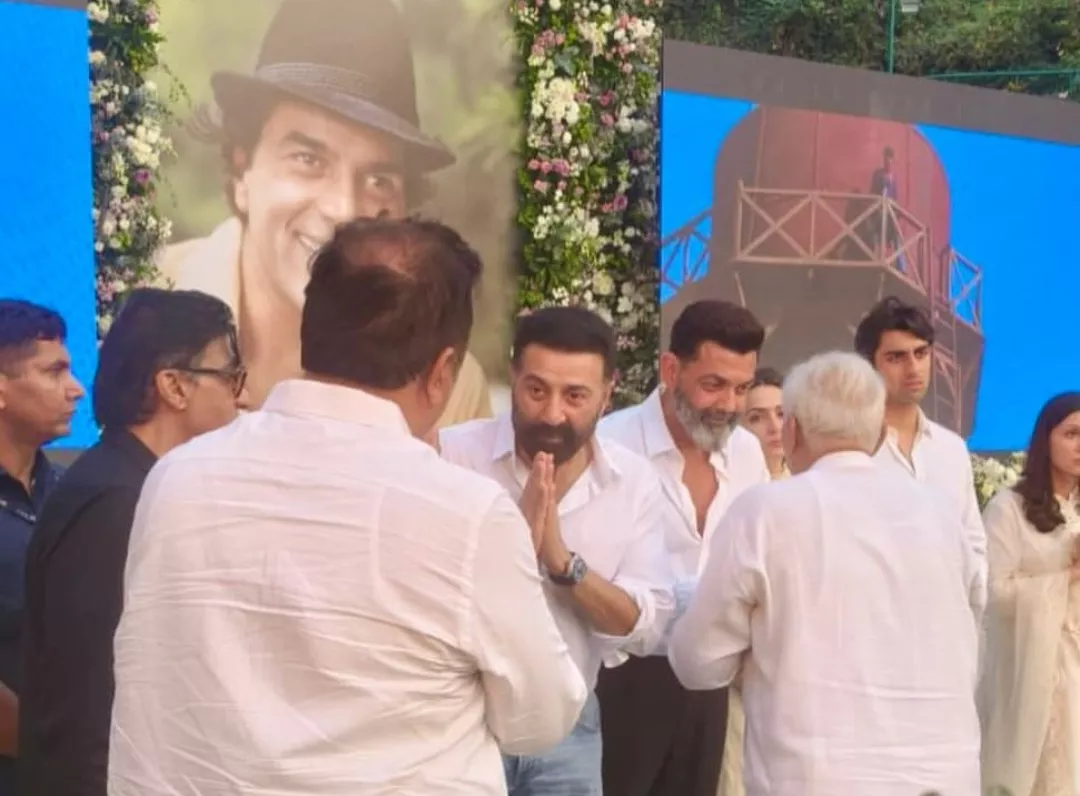 Salman Khan Breaks Down And Pays A Heartfelt Tribute To Dharmendra On 'Bigg Boss 19', 'His Prayer Meet Was..' 3