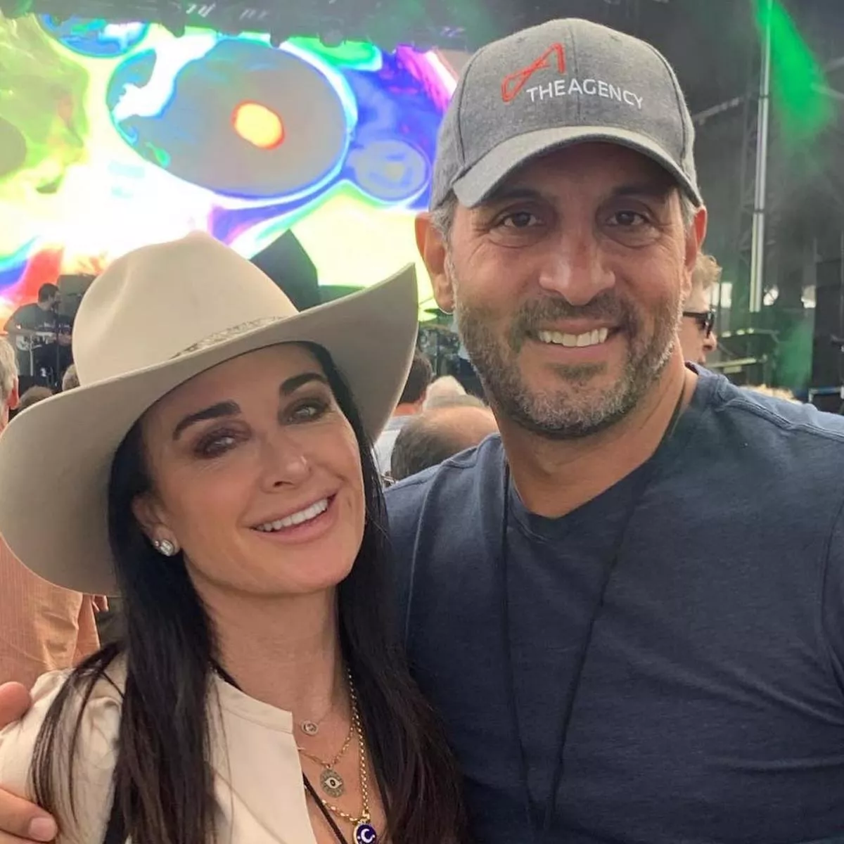 Kyle Richards Admits Quiet Dating, Slams Husband, Mauricio Umansky's PDA, A Look At Their 27 Year Marriage 6