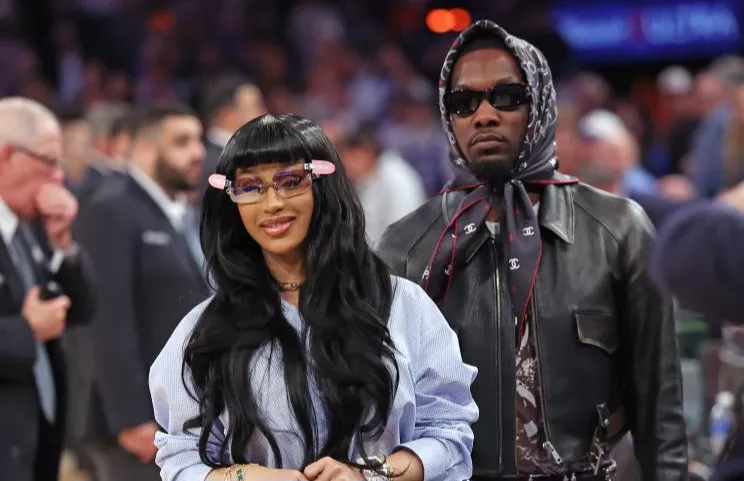 Cardi B Slams'  Mean' Netizens Criticising Her Relationship With Stefon Diggs, 'I Can't Go Back In Time..'  5