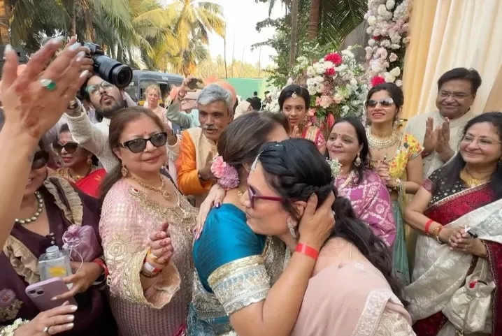 Priyanka Chopra, Nick Jonas, Siddharth Chopra, Neelam Upadhyay