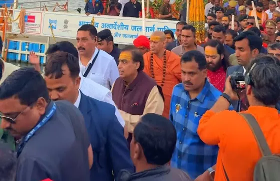 Mukesh Ambani, Anant Ambani, Akash Ambani, Shloka Mehta