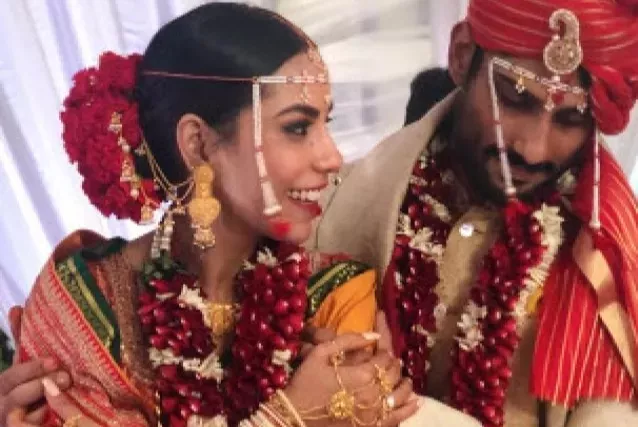 Sanya Sagar, Prateik Babbar