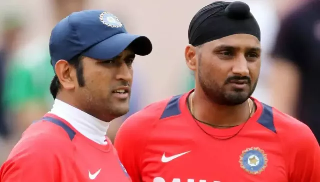 harbhajan, dhoni