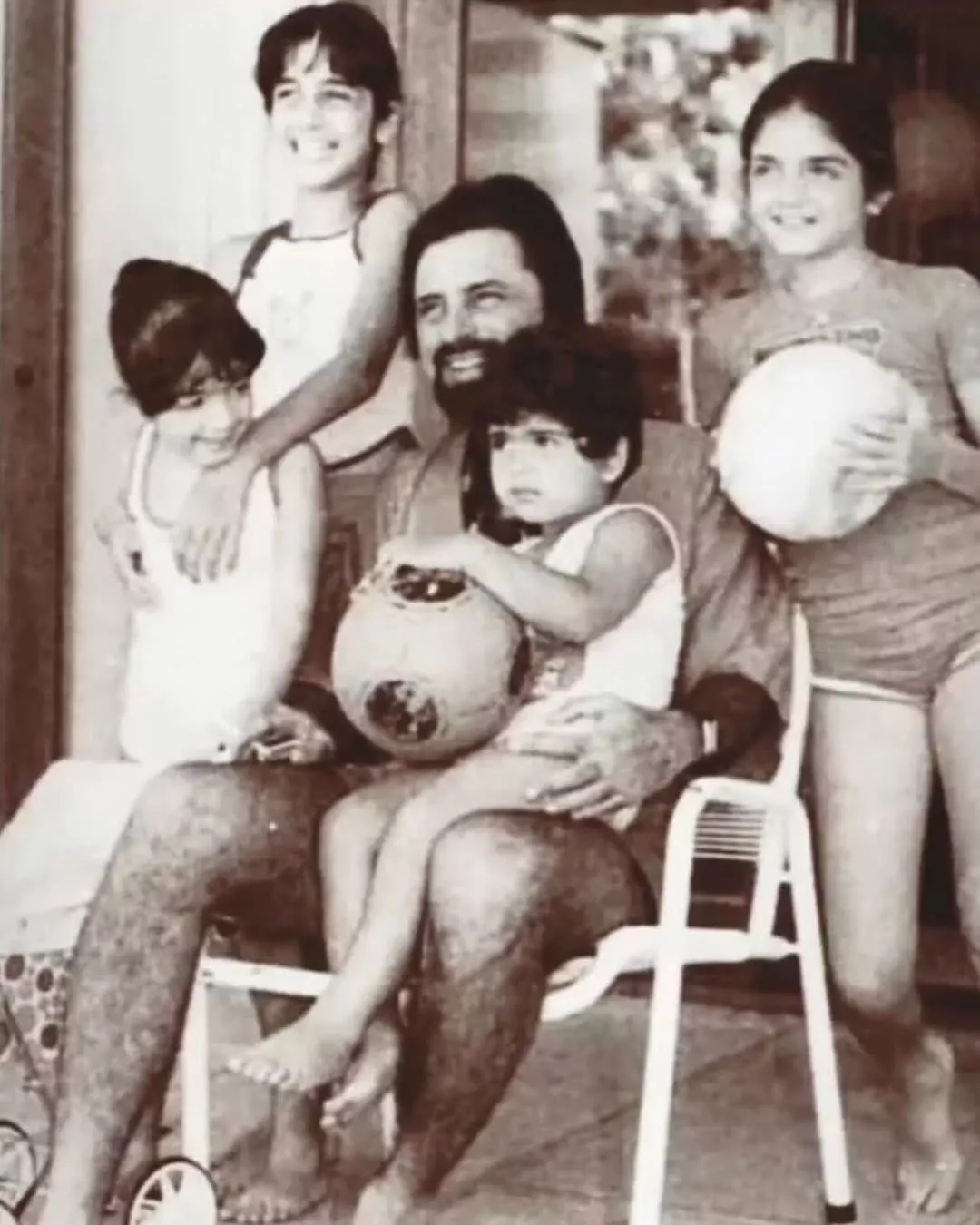 DJ-Aqeels-Wife-Farah-Khan-Ali-Sussanne-Khan-Sister