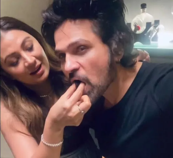 Himesh Reshamiya, Sonia Kapoor