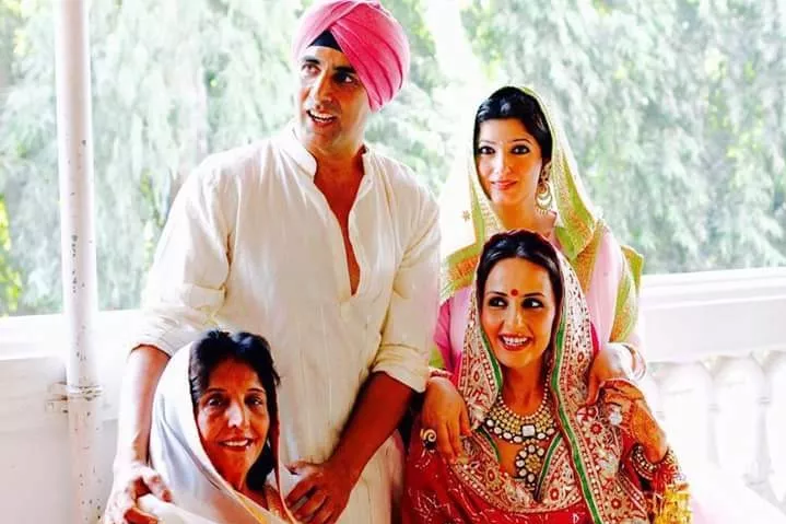 Akshay Kumar, Aruna Bhaita