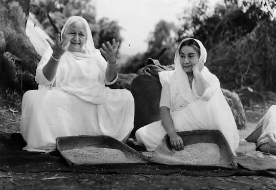 Leela Mishra, Basanti Ki Mausi, Sholay, Amitabh Bachchan