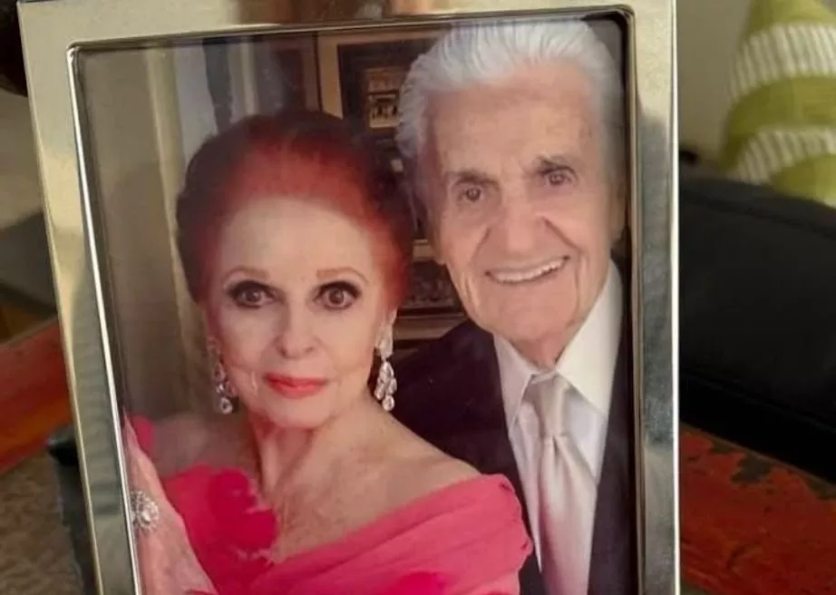 Tim Troupe, Carole Cook