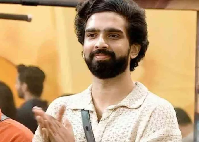 Gauahar Khan, Salman Khan, Tanya Mittal, Amaal Mallik, Bigg Boss 19