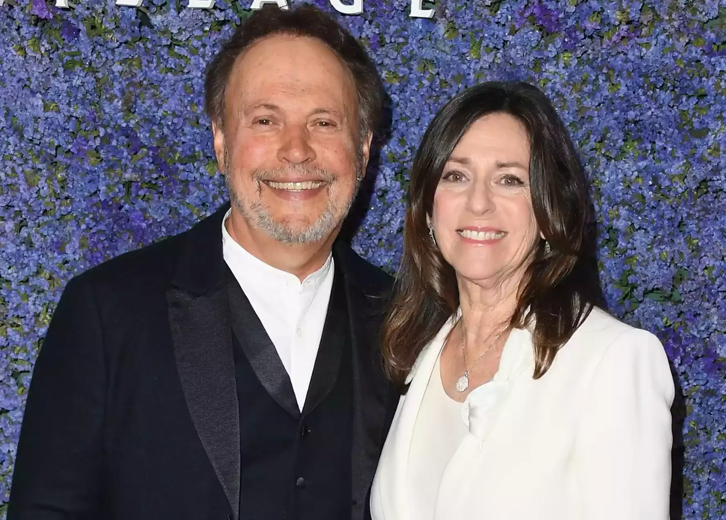 Billy Crystal wife