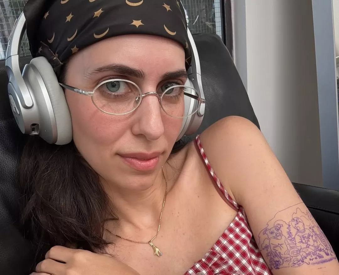 Hila Klein 