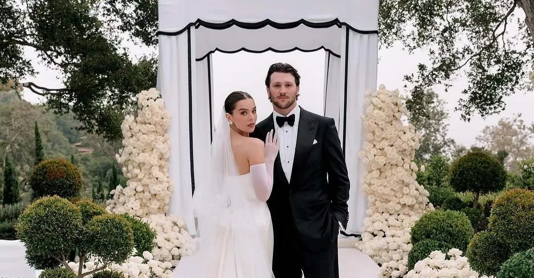 Will Hailee Steinfeld Attend Golden Globes While Her Husband, Josh Allen, Plays In Playoffs? Here's What We Know  3