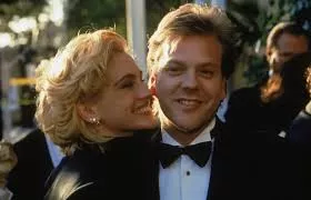 Kiefer Sutherland and Julia Roberts