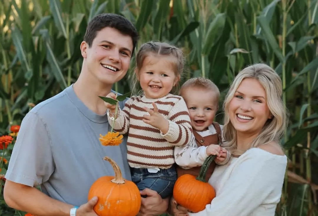 Did Katie Bates' Brother, Lawson, React To Her Husband, Travis Clark's, Infidelity? Says, 'One Day Someone..' 4