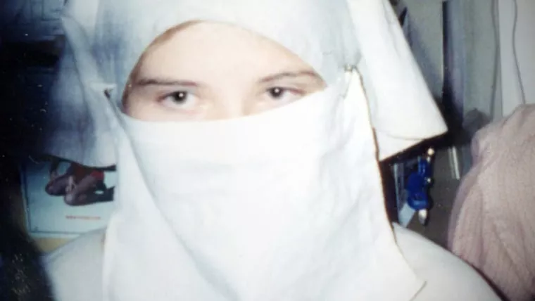 Where Is Elizabeth Smart Now? Who Kidnapped Her, And Where Are They? Here's Everything We Know 