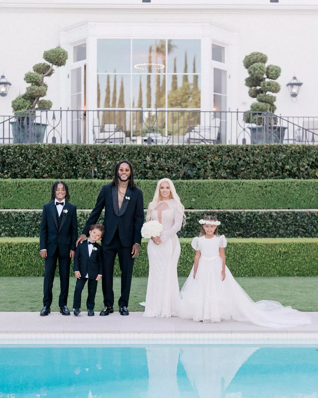 Derrick Rose with family