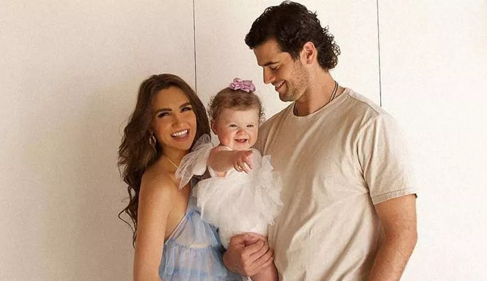 Who Is Broncos QB Jarrett Stidham's Wife, Kennedy? New Mom Of Three Stuns At AFC Championship  2