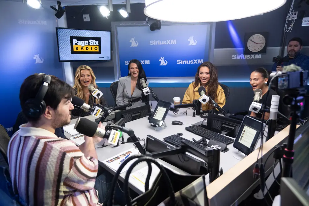 brooks-nader-sisters