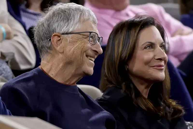 Bill Gates with his girlfriend, Paula Hurd