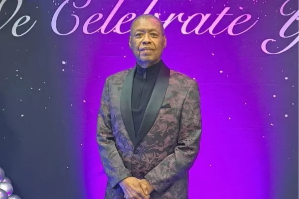 Ron Kenoly